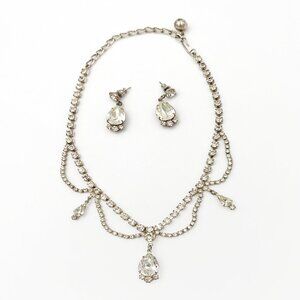 VINTAGE (Y2K) | Crystal & Rhinestone Teardrop Necklace + Earrings Set